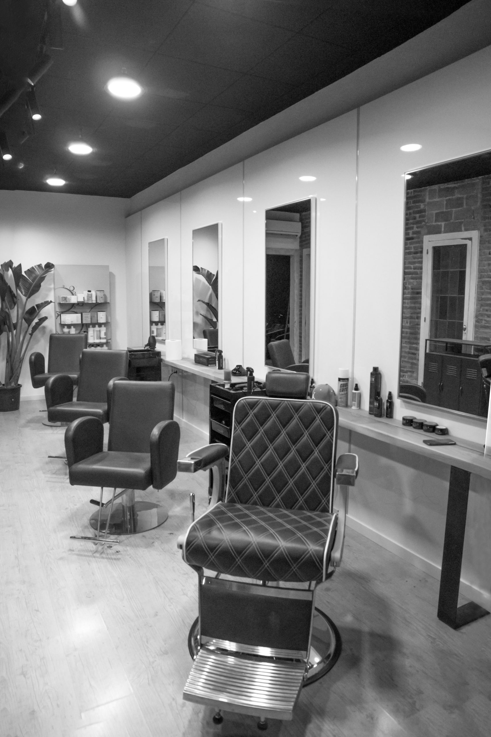Rodelas Barcelona Torrent de l'Olla salón peluquería, barbería y estética
